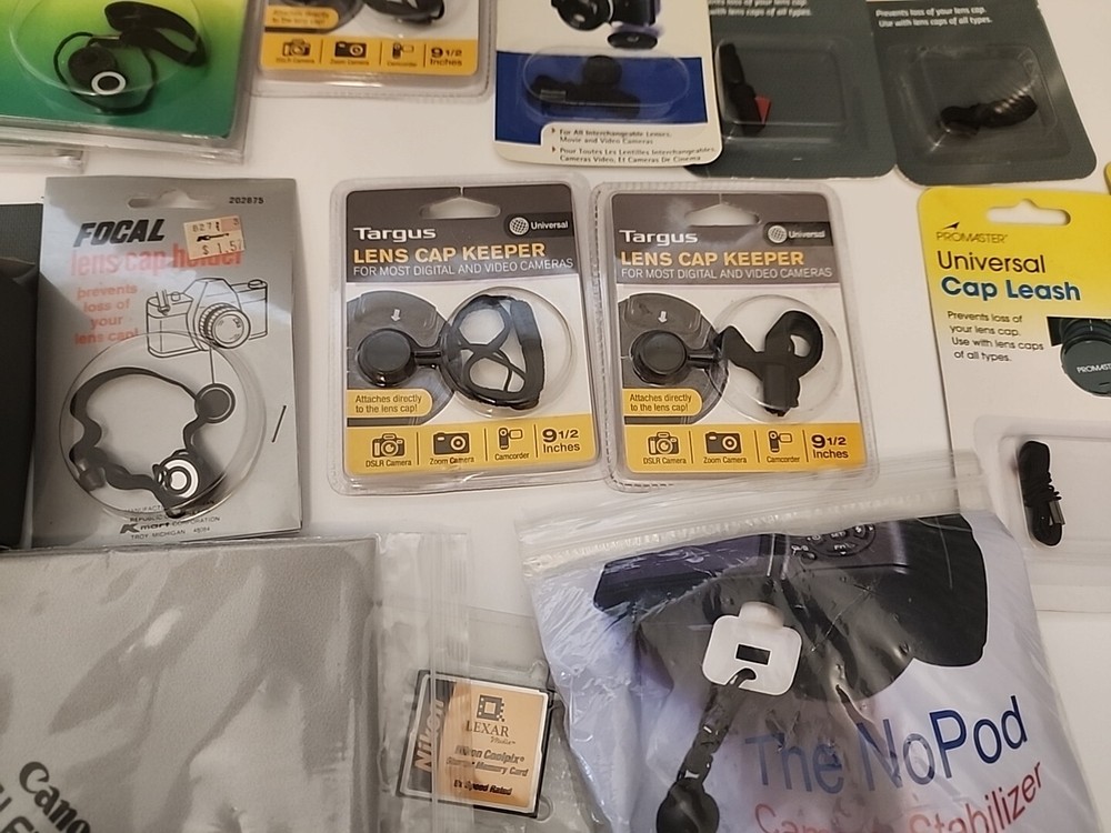 Cameras SDHC Cards/Accessories/ Cleaning Set
