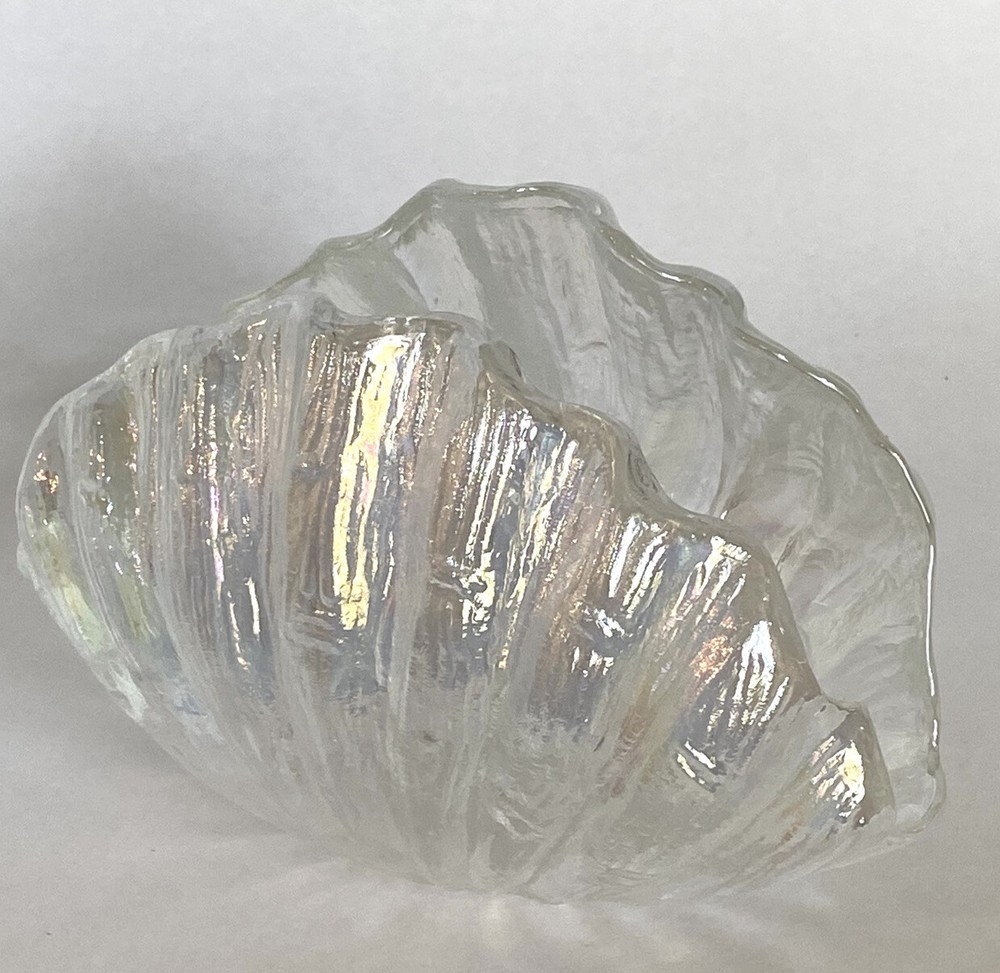 Bath and Body Works Iridescent Seashell Clam Shell