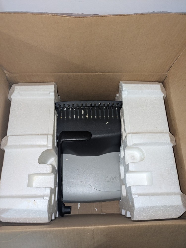 GBC Docubind P100 A4 Comb Binding Machine Untested
