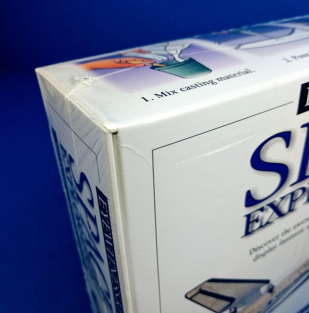 Eyewitness Kits SPACE EXPLORATION Casting Kit: Shuttle, Command Module, Saturn V