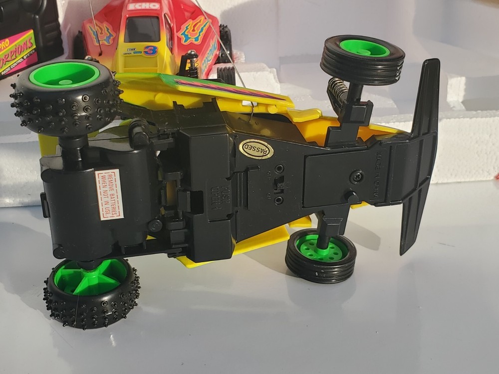 Vtg 1993 Echopro Radio Controlled Scorpion Racing Set. Missing one controller