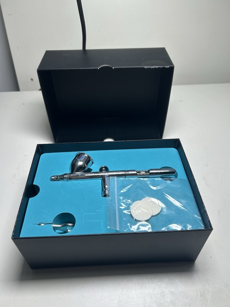 TESTED Iwata Eclipse HP-CS Gravity Feed Airbrush W/Box (FREE S&H)!