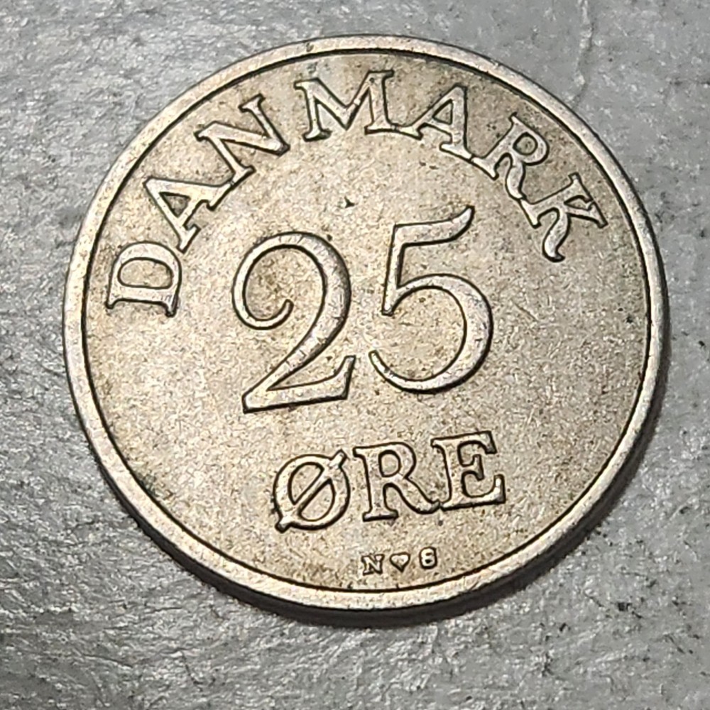 DENMARK 🇩🇰 25 ØRE COIN 1954 (KING FREDERICK IX)