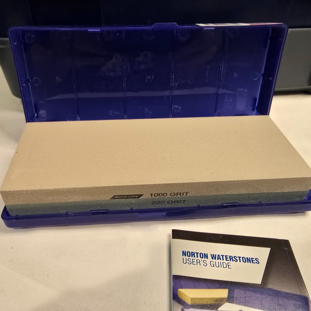 Norton IM83 Portable Waterstone Sharpening System