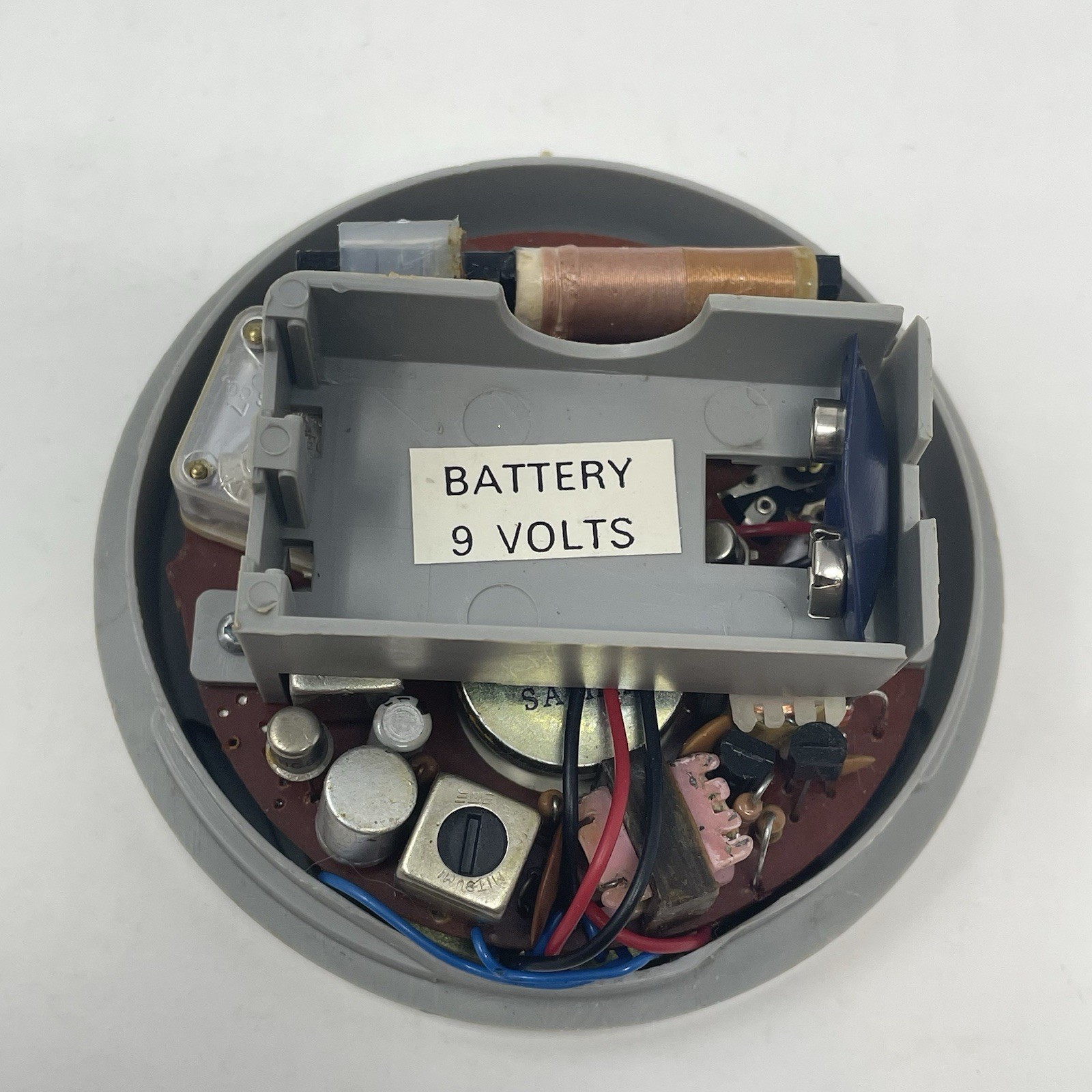 Vintage Sesame Street Oscar the Grouch Trash Can AM Transistor Radio 1970s w/Box