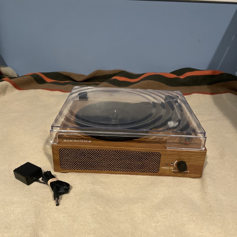 (Excellent Condition) Wockoder Turntable Player - Wooden (TESTED)
