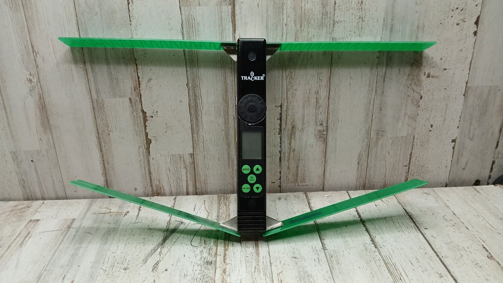 Tracker Radio Location Receiver Transmitter Great Condition.