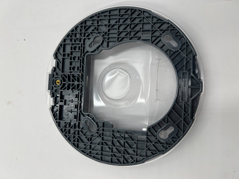 System Sensor SPCWLA Round Ceiling Mount Alarm Speaker 25/70 VRMS White