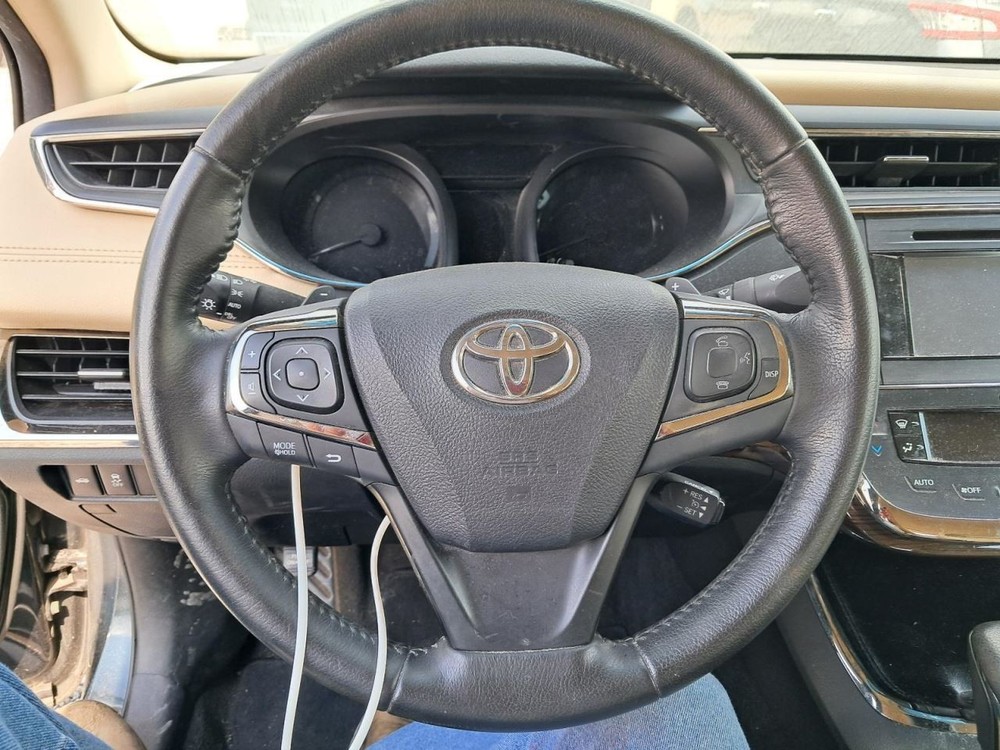 AVALON 2015 Glove Box 4788800