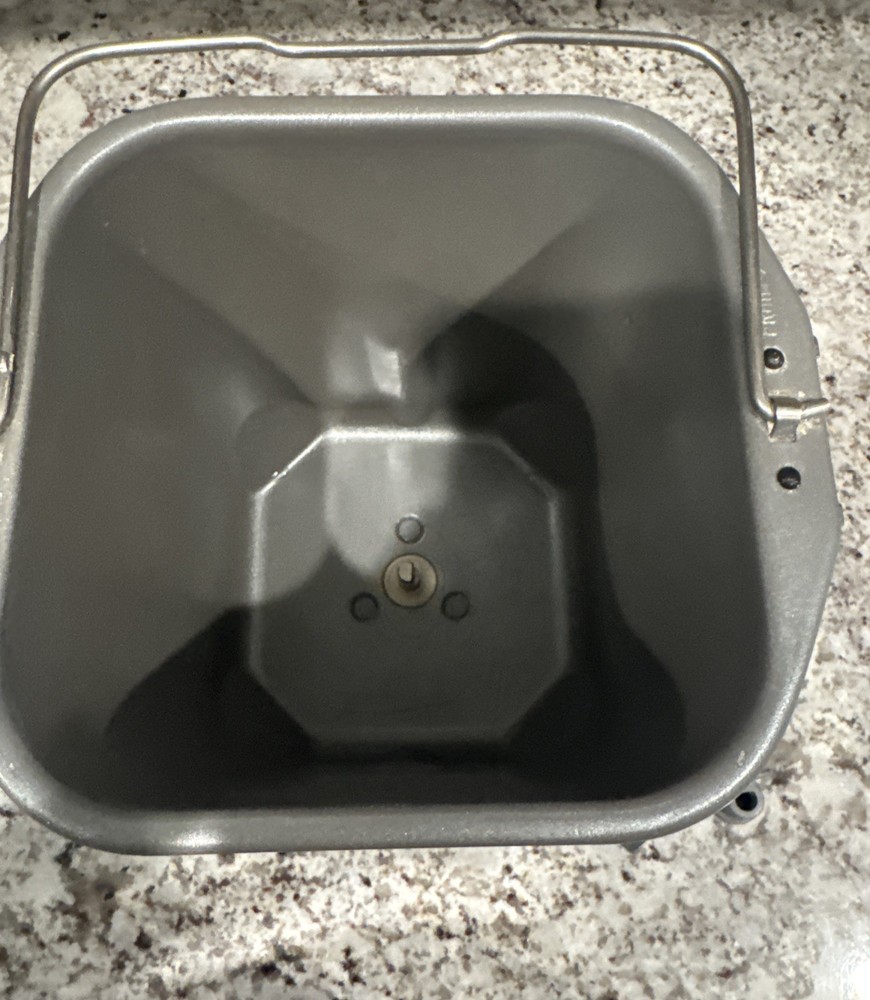 BREAD PAN W/ Paddle For The Breadman automatic bread maker model TR-700C