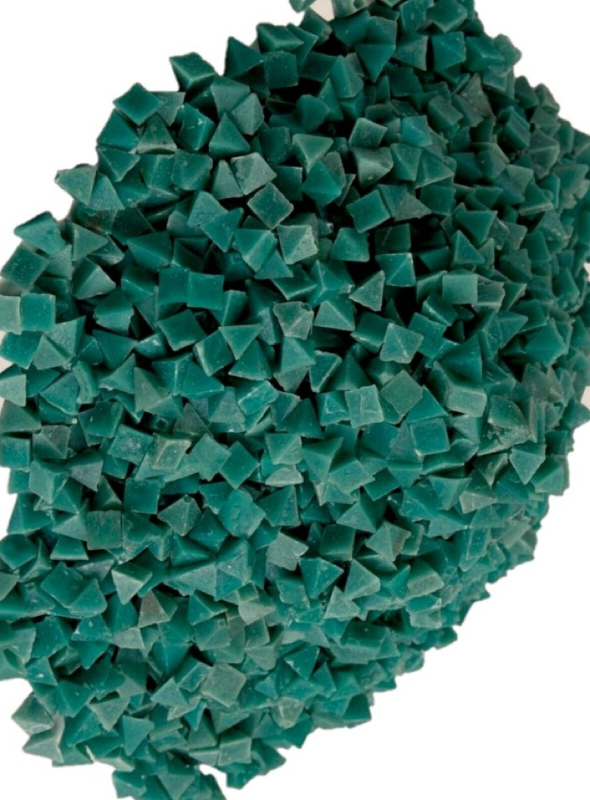 1 lb. RESIN TUMBLING MEDIA RUST CUTTING ABRASIVE TUMBLER GREEN 1/4" PYRAMID SOFT