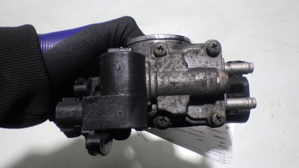 99 GEO PRIZM Throttle Body