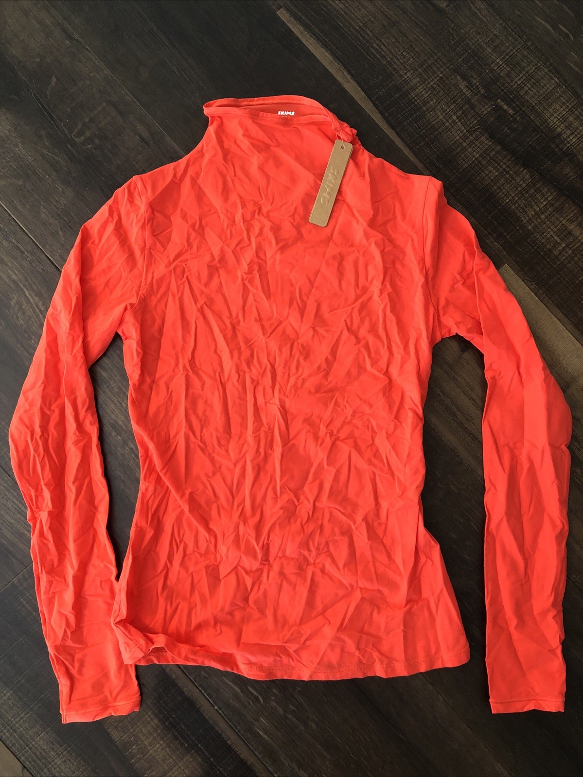 Skims Fits Everybody Long Sleeve Turtleneck top M Poppy Sexy Athleisure