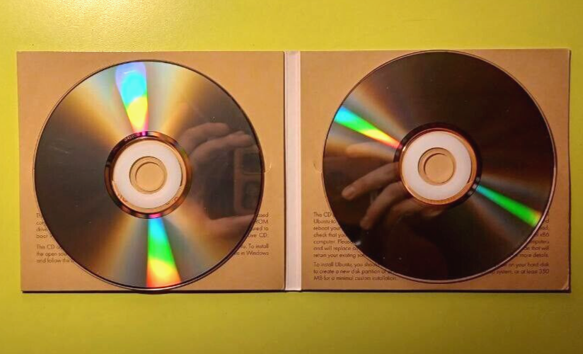 Complete Set - Ubuntu 4.10 Warty Warthog - Intel x86, PowerPC, AMD64 - Rarest