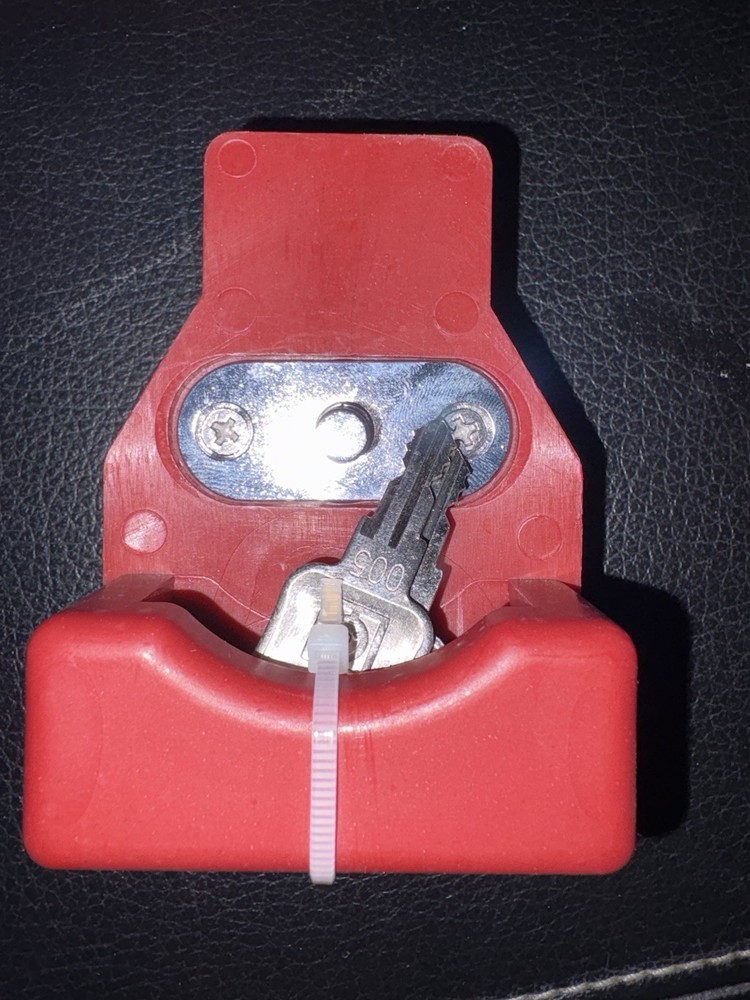 Glad Hand Lock Keyed Alike 2 Pack