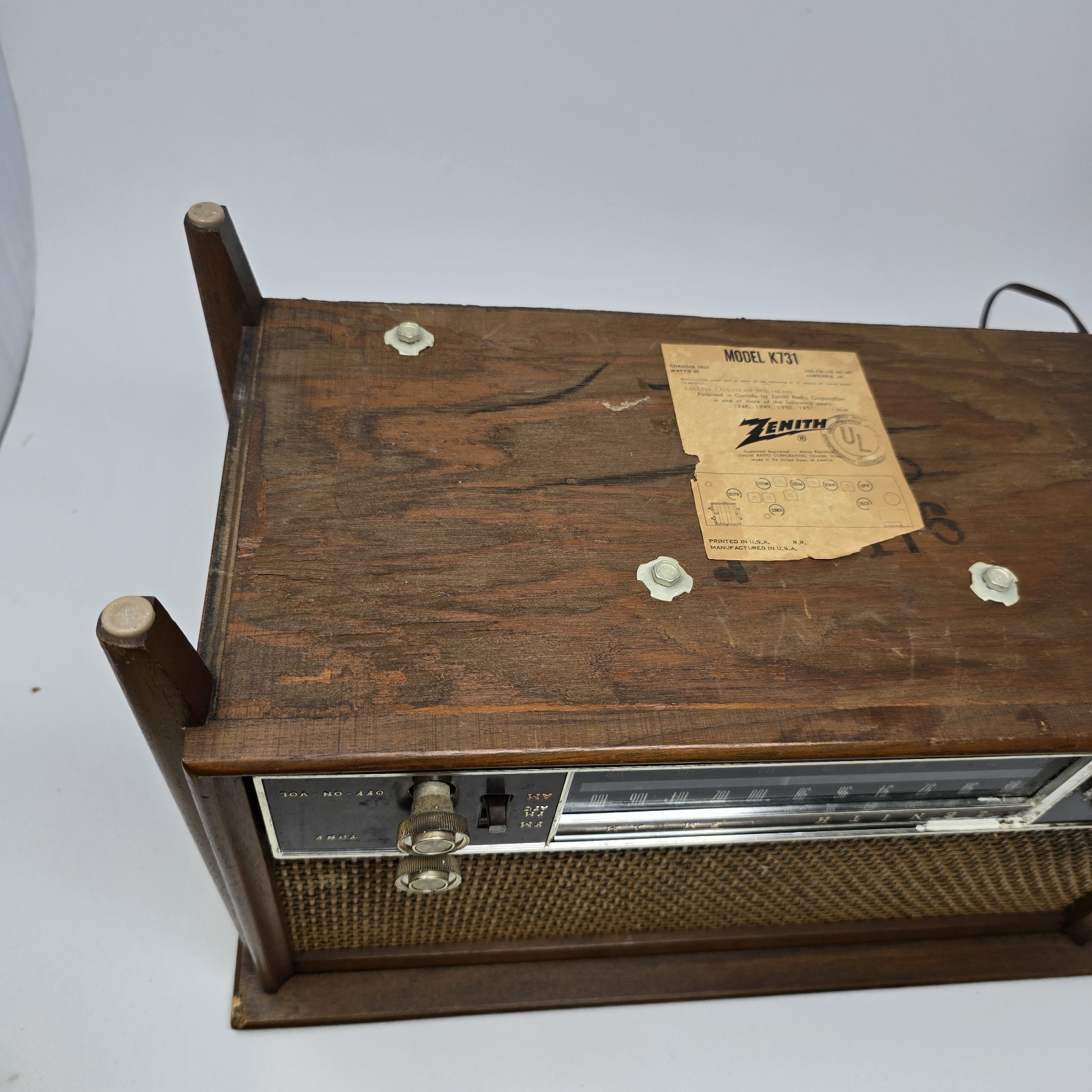 Vintage Zenith Model K731 Tube Long Distance Radio AM/FM Tested Works