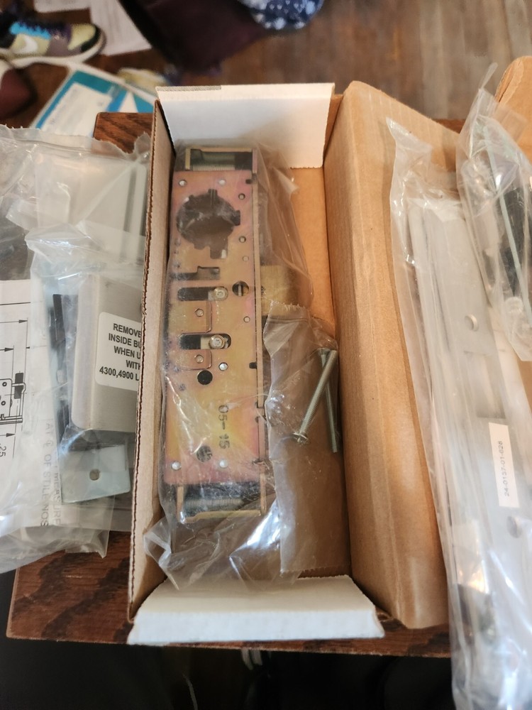 ADAMS RITE 4900 35 201 LATCH