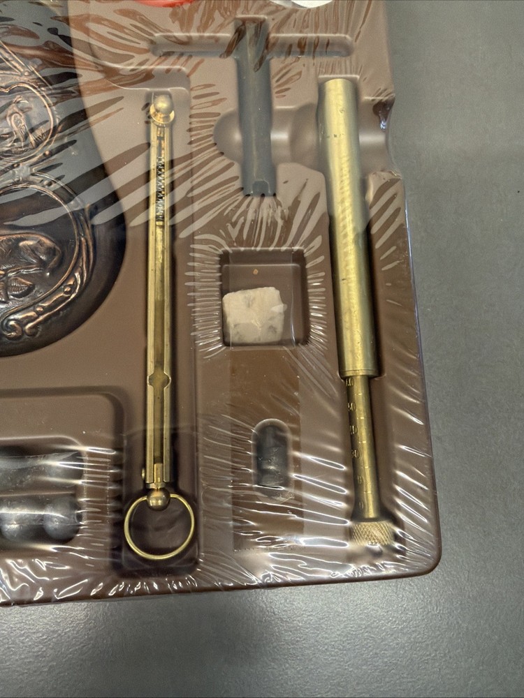 Vintage Sealed H&A Muzzle Loading Accessory Kit W/ Embossed Gun Power Flask Ms4