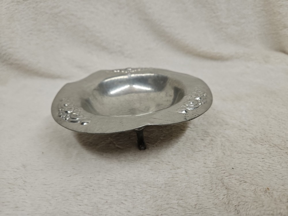 Antique OSLO Silver Plate Decorative Dish With Decorative Feet