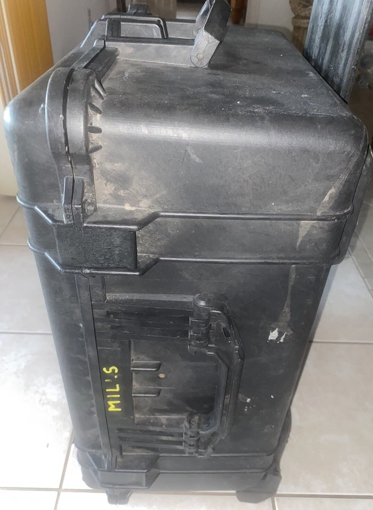 Pelican 1610 Case Rolling Wheels With Handle