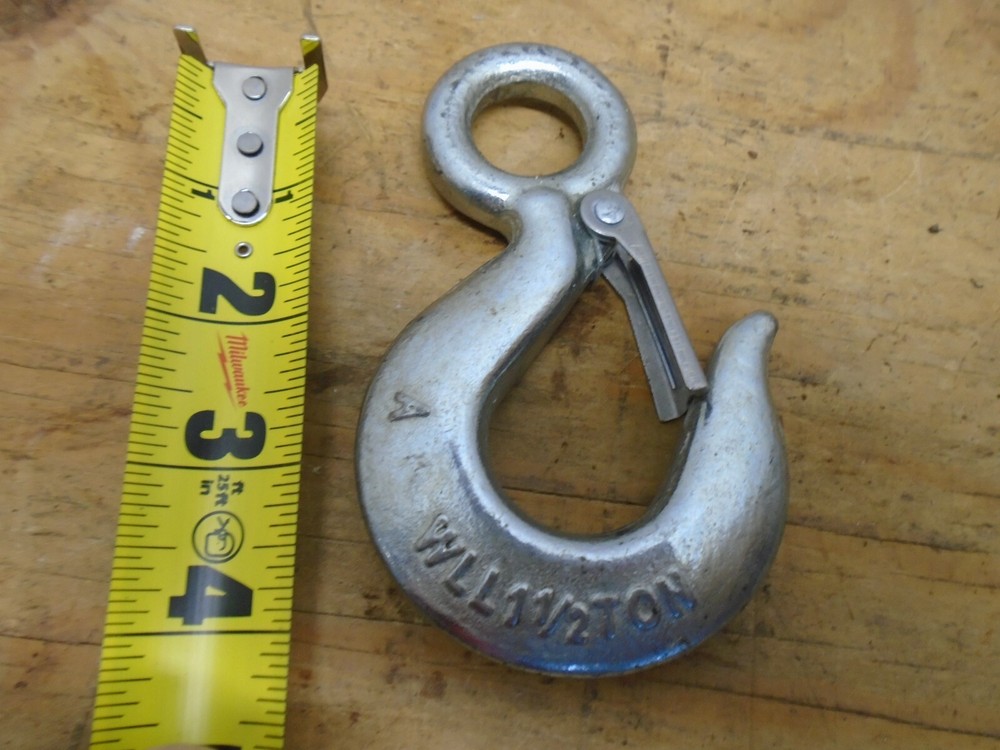 Forged Industrial 1 1/2 ton Chain Hook