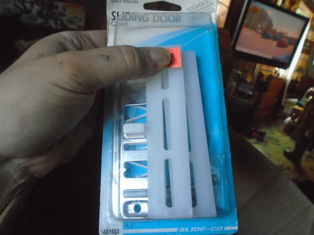 Slide-Co 161933 Bypass Door Guide and Riser