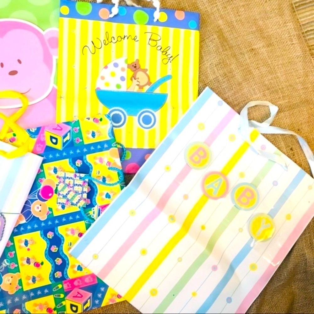 Baby and Wedding Gift Bags 9 pack EUC
