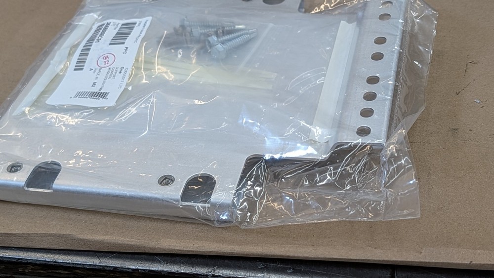 3668008C91 Qualcomm 65-J4397-1 Bracket Mount Support Control Module 4214009C91