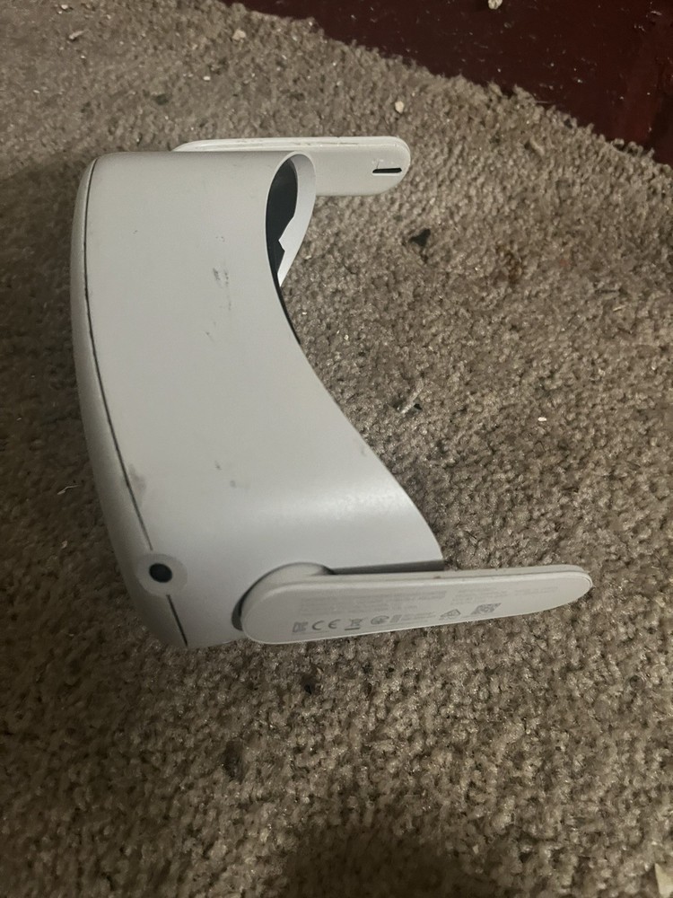 Meta Oculus Quest 2 128GB Standalone VR Headset - ONLY ((READ))