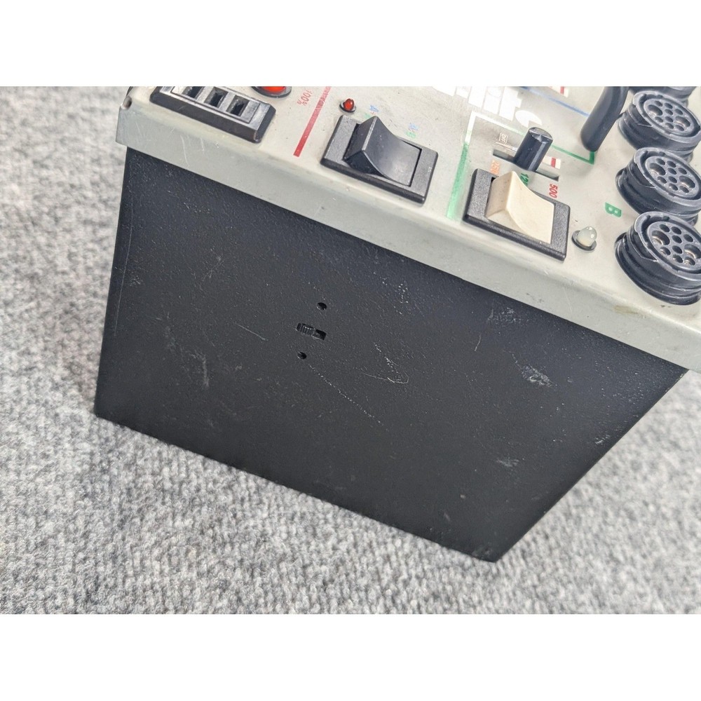 Vintage Dyna-Lite M1000X Power Pack Studio Flash Strobe Lighting Unit