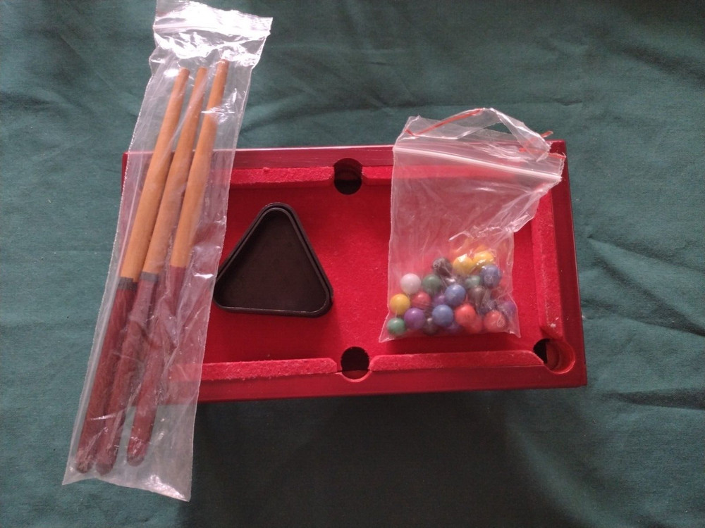 Tabletop Billiards Mini Desktop Pool Table Toy Educational Kids Game Set