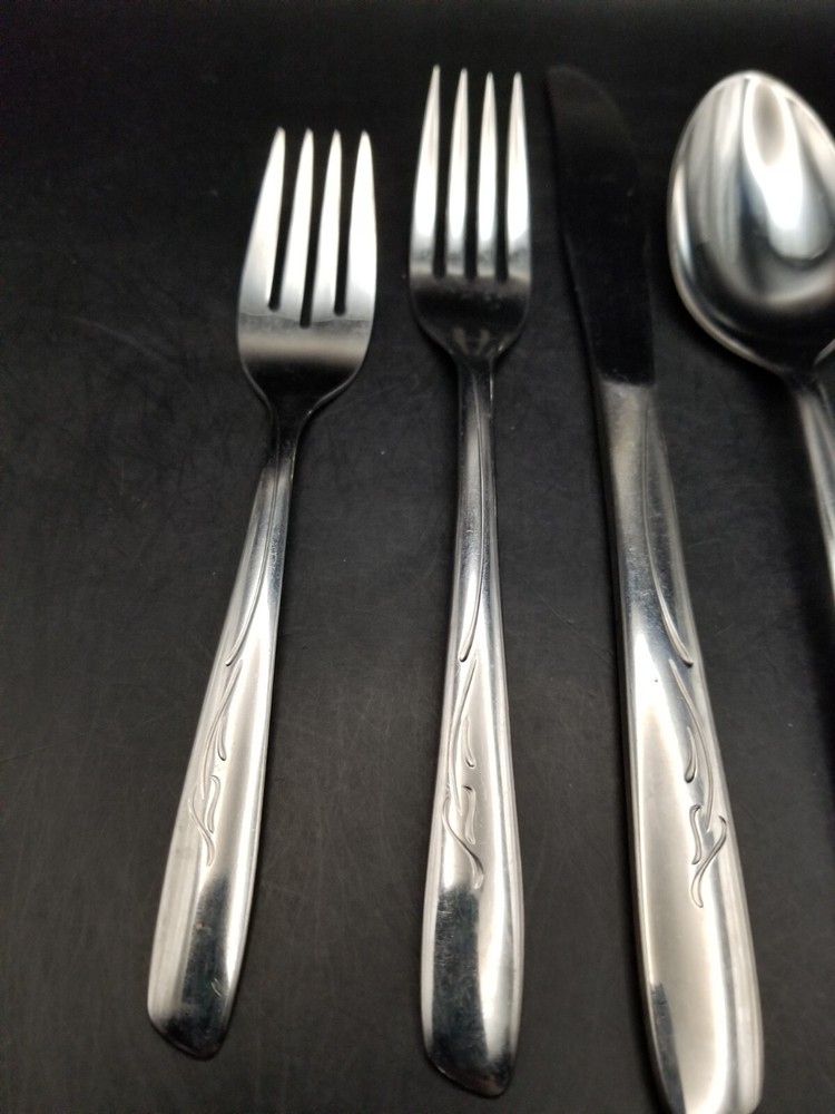Vtg MCM 5 piece place set Onieda spring leaf silverware/ flatware