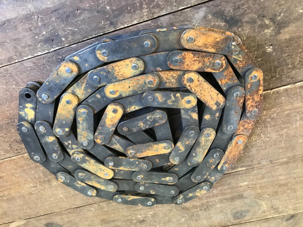 RF2080 59 Link Roller Chain (approximately 9 1/2' long)