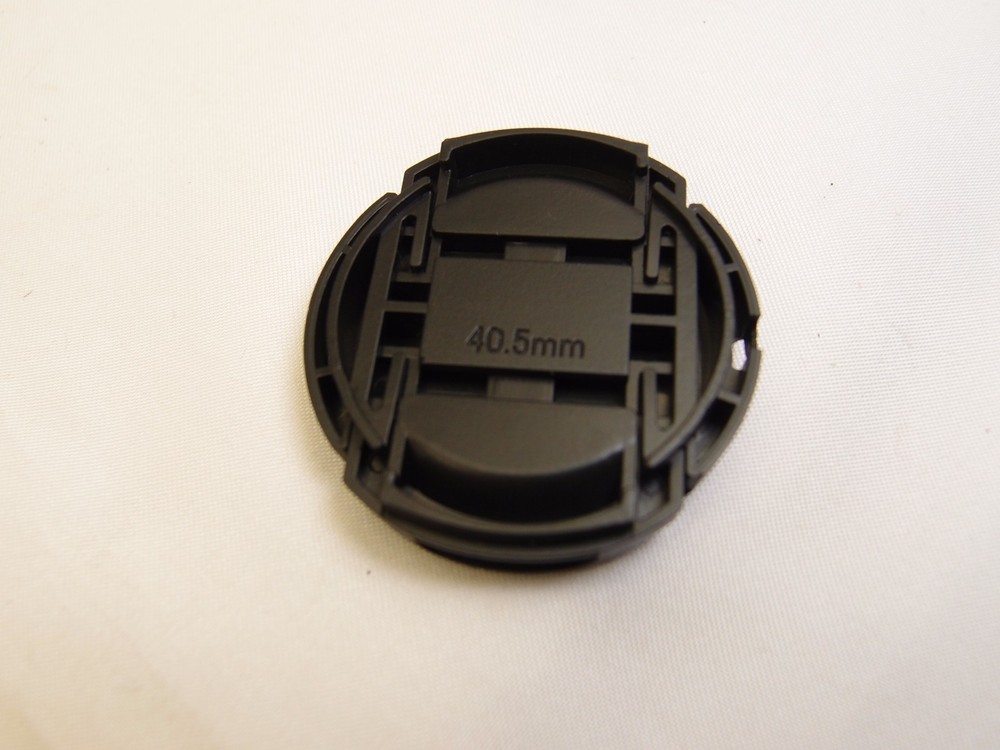 Used 40.5mm Lens front Cap Snap on type S211548