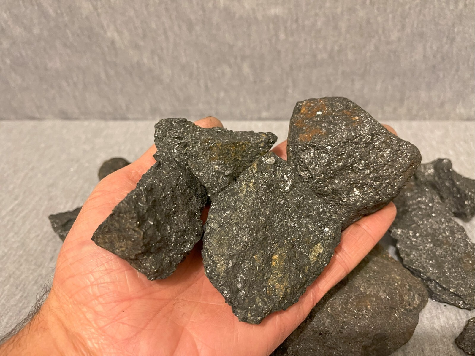Dark Iron Ore, Magnetite Ore, Smelting Ore, Iron Ore Rock, 5 Pounds