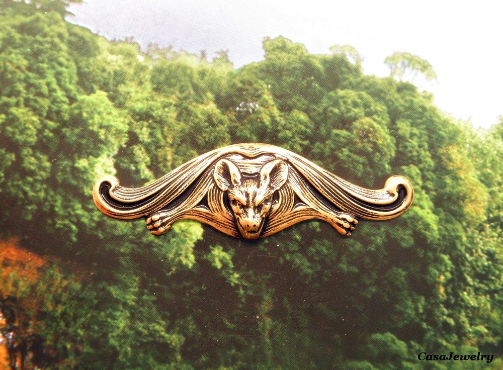 #2160 SMALL ANTIQUED GOLD BAT COMPONENT - 1 Pc