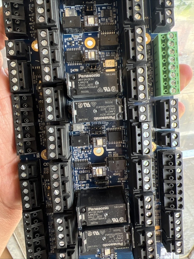 Software House USTAR-ACM 0312-5015-01 iSTAR Ultra 8-Reader Access Control