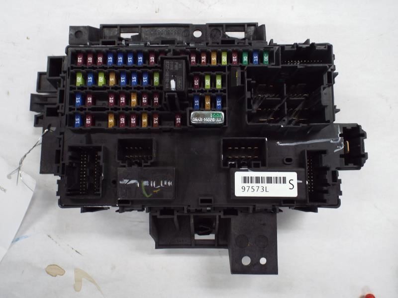 TAURUS 2015 Fuse Box Cabin 461024