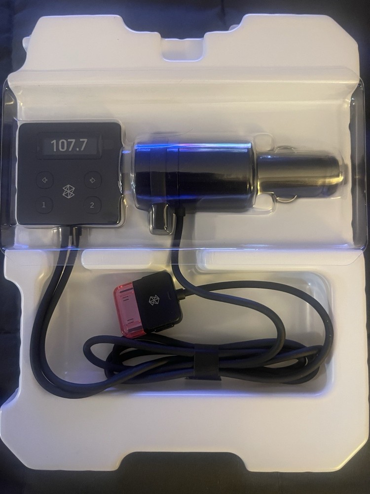 Microsoft Zune Car Pack Charger and FM Transmitter Black