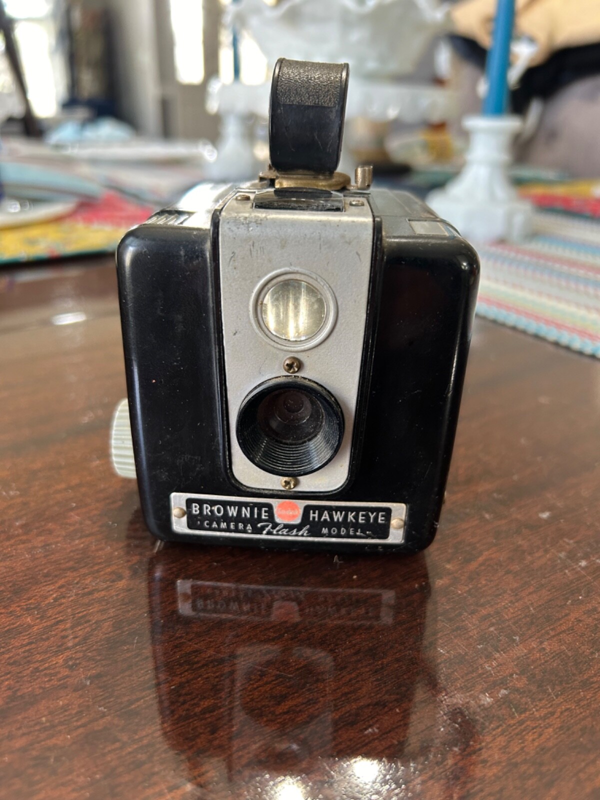 Vintage Kodak Brownie Hawkeye Flash Camera Roll Film Compact Camera