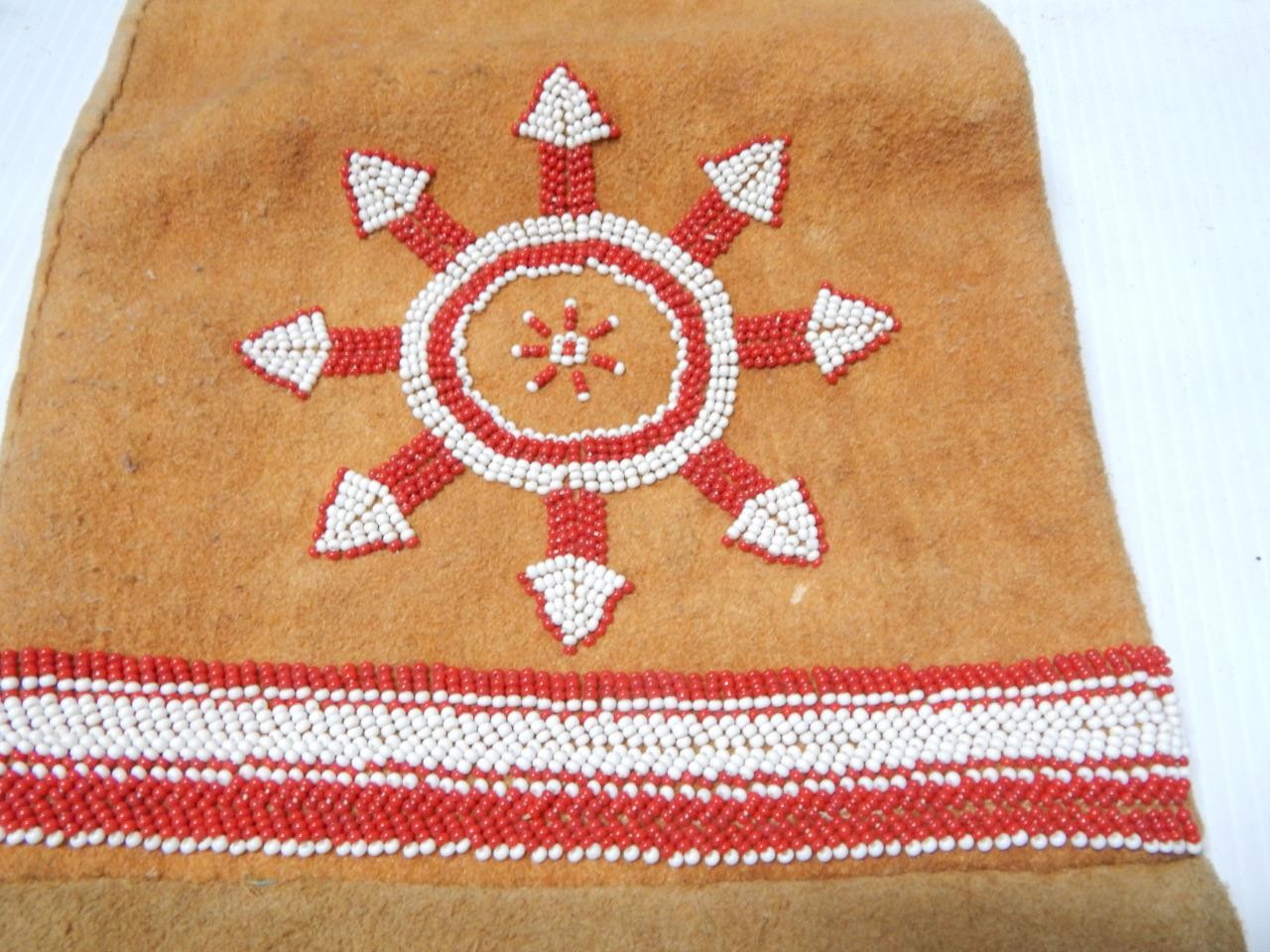 MID CENTURY PLAINS CREE INDIAN PONY BEADED TOBACCO BAG / POUCH - CLEAN !