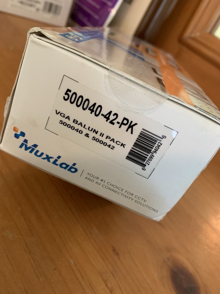 MuxLab VGA CAT5e/6 extender (connectivity solution)