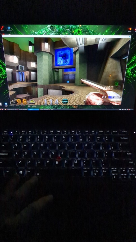 🐧 Linux + FREE Games [ Portable Installation 64GB (USB 3.0) Thumbdrive ]