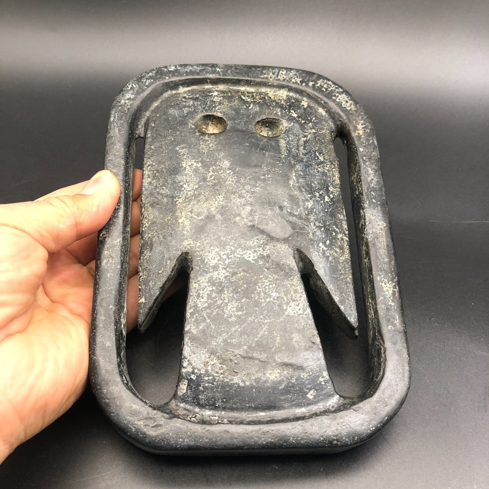 Old HongShan Culture Meteorite Jade Hand-Carved Bird Eagle"owl" Statue