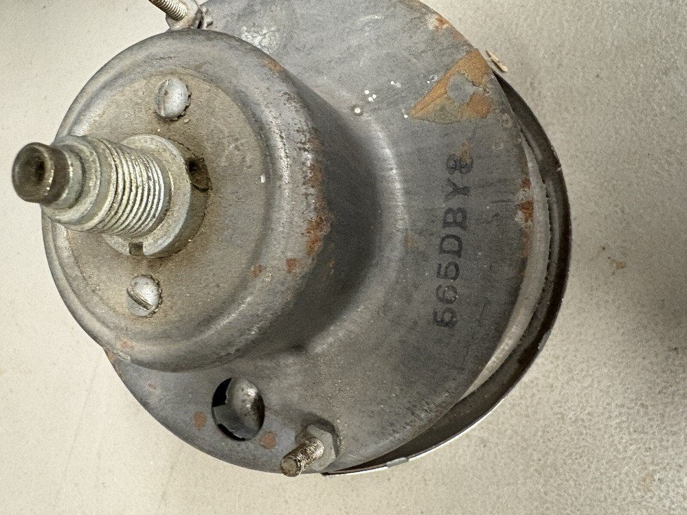 Vintage Speedometer USED AS IS , UNTESTED Unknown 565DBY3