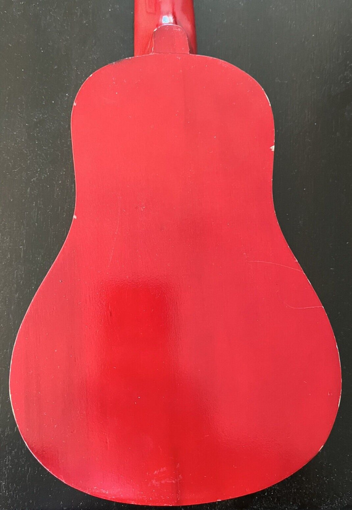 2010 First Act discovery RED Aloha! 4 string Ukulele FG4022