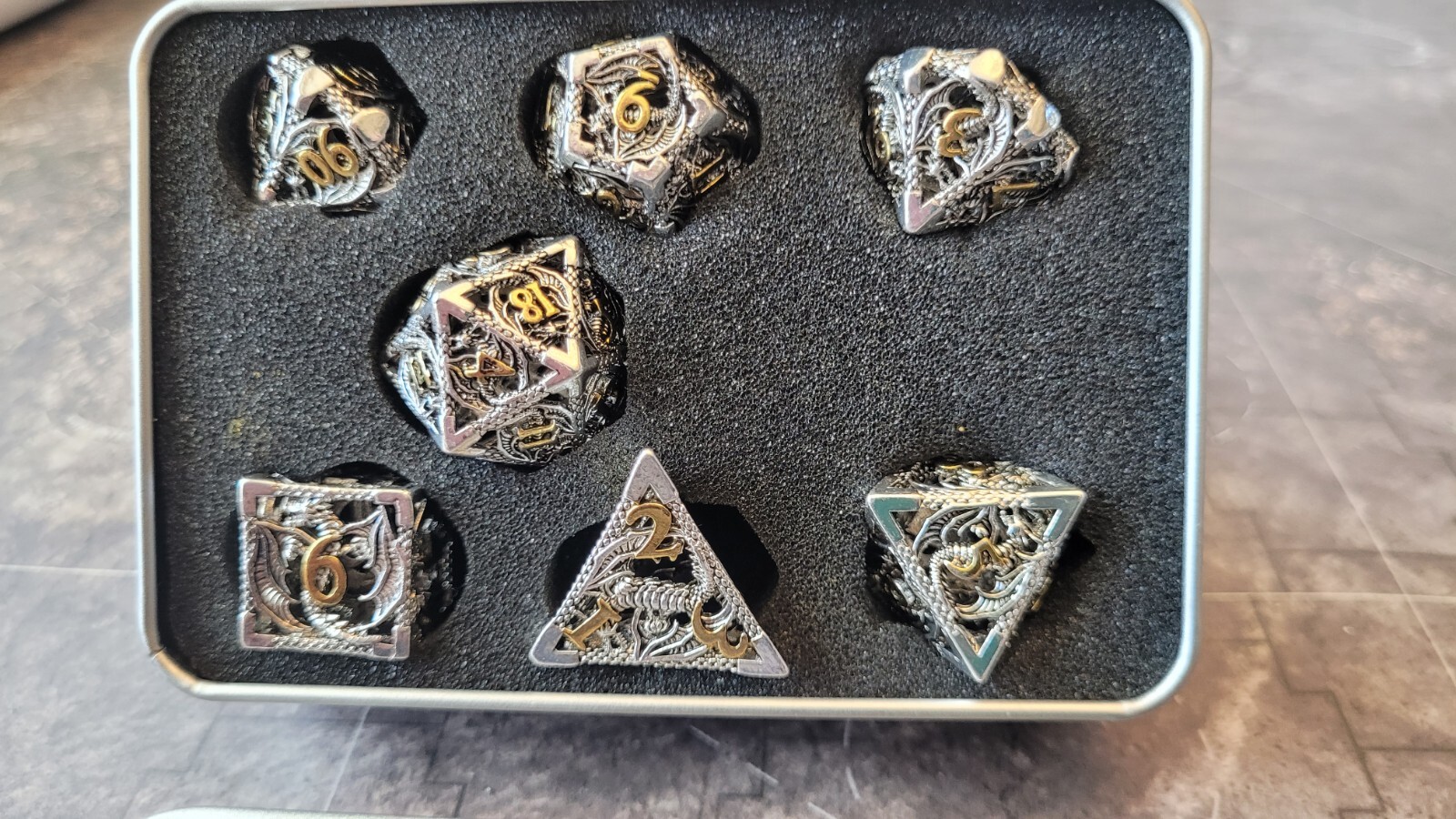Hollow Metal Dice Set with Box, 7-Piece DND Gaming Dice for RPGs
