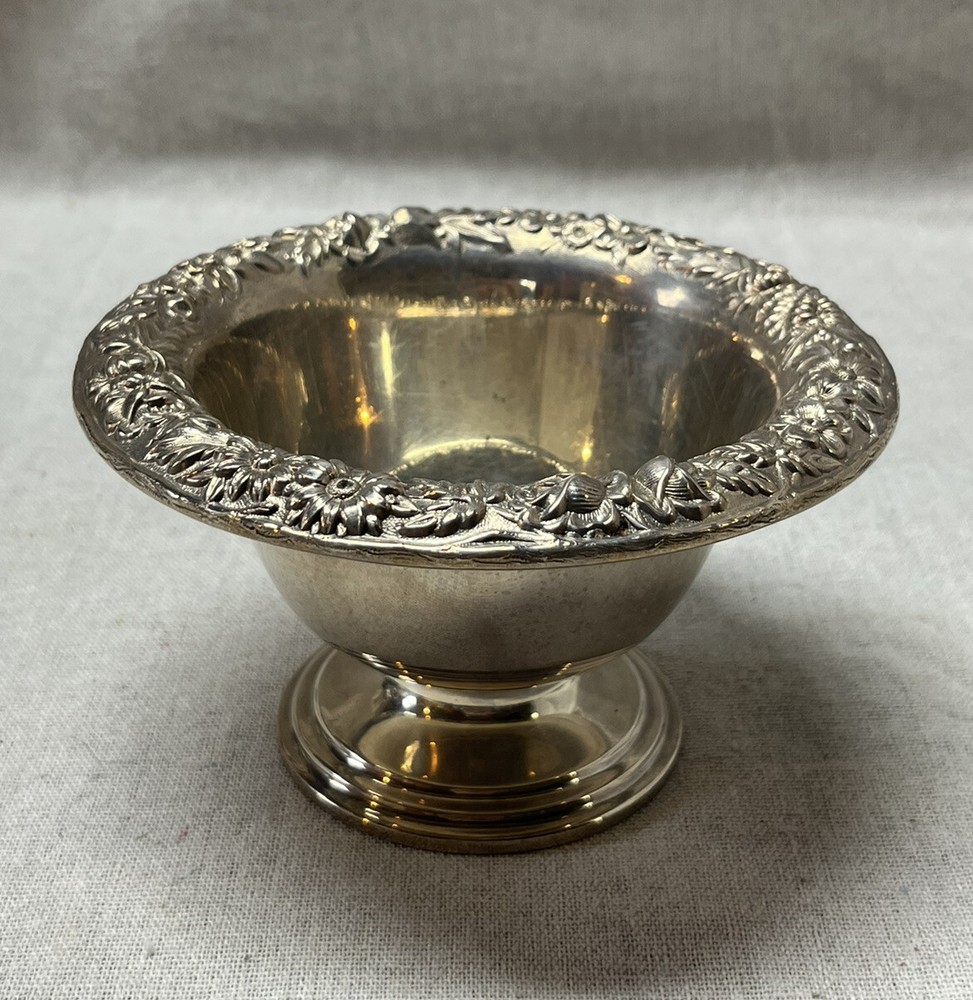 Repousse by S Kirk & Son Footed Deep Sterling Bowl No Monogram