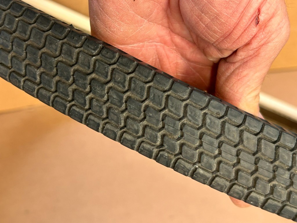 Schwinn Sting Ray Gripper Slik White Wall S7 Fair Lady Rear Tire 20x1 3/4" Used