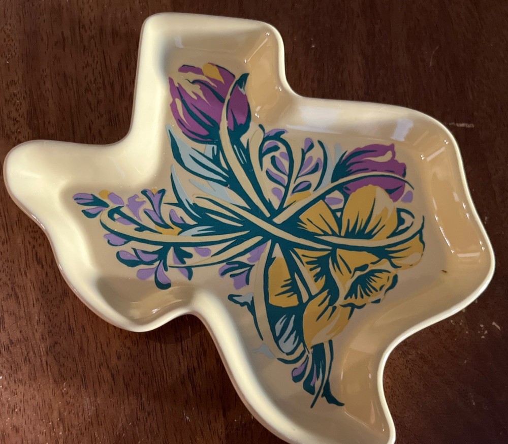 1 Texas Easter / Spring Dish Appetizer Dish( Choose Color)